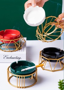 Cendrier en métal de design haut de gamme pour table, comptoir, hôtel, restaurant, maison, bureau, intérieur, extérieur, vente en gros - Product Image 4