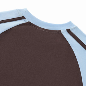 เสื้อยืดครอปแขนสั้นทรงเข้ารูป คอโอ แขนราแกลน แต่งแถบสีตัดกันสำหรับผู้หญิง - Product Image 5