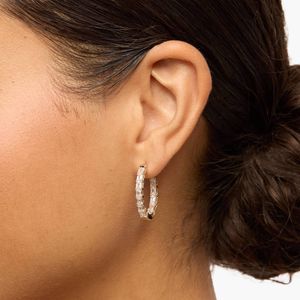 ต่างหูห่วงเพชรทรงบาแกตต์ทองคำขาว 14K เพชรเพาะเลี้ยง - Product Image 6