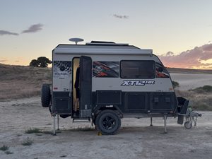 Remolque de Camping Todoterreno de Alta Resistencia con Cocina y Almacenamiento, Caravana de Viaje de Alta Calidad para Aventuras de Camping y Uso al Aire Libre - Product Image 5