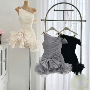 Robes de soirée plissées en dentelle pour femmes, taille naturelle, coupe ajustée, sans bretelles, en mousseline, décontractées, lavables, teintes unies, directement de l'usine - Product Image 4