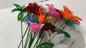 Bouquet de fleurs artificielles en verre perlé fait main, tiges florales décoratives en perles de rocaille pour la maison et les cadeaux - Product Image 2