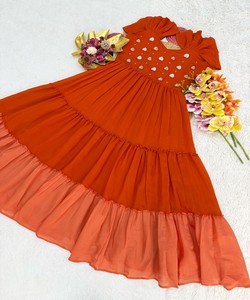 Vestido Moderno de Algodón de Una Pieza, Largo hasta el Suelo (54 Pulgadas), Vestido Étnico para Mujer, para Bodas y Fiestas, 85309 DHANLAXMI-DS28 - Product Image 3