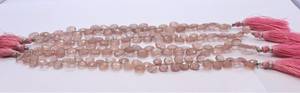 Perles de Quartz Fraise Rose Naturel Facettées en Forme de Cœur, Briolette, Fil de 8 Pouces, 8-9MM, Vente en Gros - Product Image 6