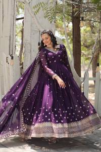 Ensemble de robe Anarkali de créateur violet royal, richement brodé, tenue de fête longue, tenue ethnique pour mariage - Product Image 2