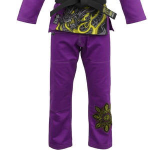 Kimono de BJJ Morado con Estampado de Dragón Amarillo, 100% Poliéster, Unisex, para Adultos, Ropa de Artes Marciales, Impresión por Sublimación, Corte Regular - Product Image 2
