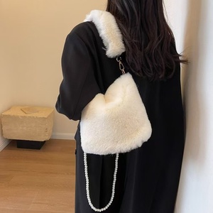 กระเป๋าเป้สะพายหลังขนสัตว์เทียมสำหรับผู้หญิง ดีไซน์ทันสมัย สไตล์ลำลอง ลายพิมพ์สัตว์ พร้อมซิปและตัวล็อคแบบ Hasp - Product Image 1