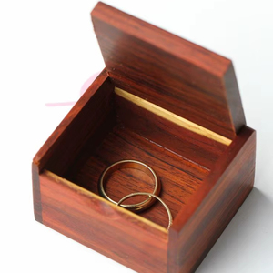 Cajas de Almacenamiento Clásicas de Madera Maciza Marrón Oscuro Personalizadas y Cajas de Madera con Bisagras con Diseños Personalizados - Product Image 2