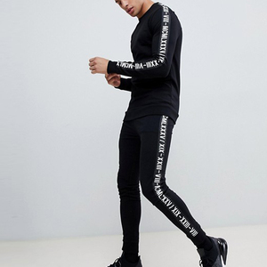 T-shirt à manches longues pour homme, noir, col rond, avec imprimé lettres sur les manches, style streetwear, coupe classique, pour l'automne - Product Image 4