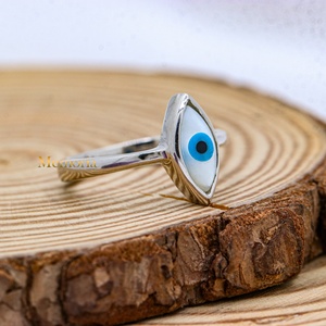 Bague en argent sterling 925 massif avec perle d'eau douce naturelle et œil porte-bonheur, collection Memoria Jewels - Product Image 6