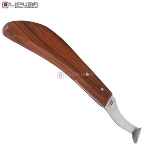 Cuchillo de Herrador LIPUMA TORQ con Mango de Madera y Hoja de Acero Inoxidable, Herramienta Profesional para el Cuidado de Pezuñas de Equinos y Ganado - Product Image 4