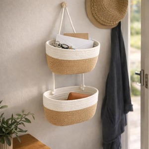 Cestas colgantes de macramé de dos niveles, ideales para organizar artículos diarios y como almacenamiento de pared funcional que ahorra espacio, procedentes de la India. - Product Image 3