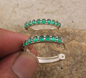 Boucles d'oreilles pendantes en CZ vert naturel, argent sterling 925, forme goutte d'eau de luxe, faites à la main, bijoux de fête pour femmes, vente en gros - Product Image 4