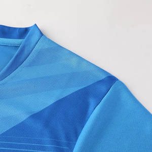 Camiseta de fútbol al por mayor a bajo precio con logotipo y talla personalizados, diferentes estilos de ropa deportiva, camiseta de fútbol con servicio OEM - Product Image 3