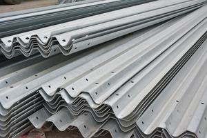 คุณภาพสูงจุ่มร้อนชุบสังกะสีรั้วสำหรับทางด่วน/ทางหลวง/ถนน Made In Vietnam - Product Image 2