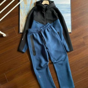 Conjunto Deportivo Informal Gris Jaspeado, Tejido, con Cremallera Completa, de Secado Rápido y con Capucha - Product Image 2