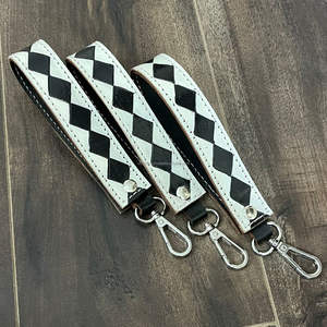 Cadeau d'affaires personnalisé de luxe Commande en gros Service OEM Logo personnalisé Bracelet porte-clés Bracelet de luxe en cuir à carreaux véritable - Product Image 5