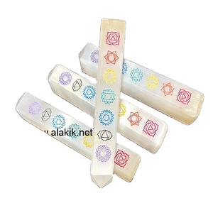 หอรักษาจักระแห่งความรักอัญมณีเซเลไนต์สีสันสดใสแกะสลักเทคนิคแกะสลักเป็นมิตรกับสิ่งแวดล้อมโดยตรงอินเดีย - Product Image 1