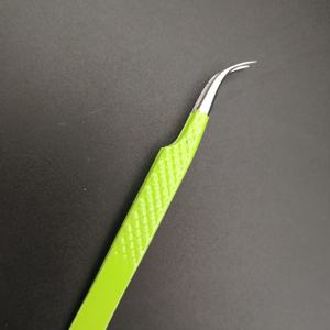 Pinzas Ergonómicas de Acero Inoxidable para Cejas, para el Cuidado Personal y Maquillaje, Marca Personalizada, Modelo 178 - Product Image 1