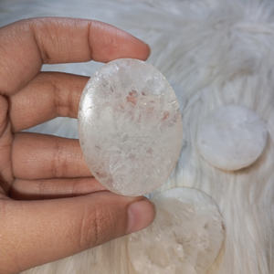 หินอัญมณีกึ่งมีค่าสำหรับการบำบัดด้วยงานฝีมือขนาดคริสตัลหินควอตซ์รูปทรงเรียบในอินโดนีเซียธรรมชาติ - Product Image 5