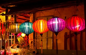 Lanterne en soie écologique la plus vendue, faite à la main, pliable, luminaire suspendu, décoration pour la maison et l'hôtel, prix d'exportation en gros - Product Image 3
