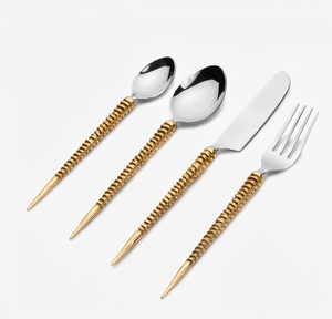 Ensemble de couverts modernes avec poignée dorée, cuillère, couteau, fourchette plaqués argent, compatibles lave-vaisselle, vaisselle de table pour mariage, 4 pièces - Product Image 1