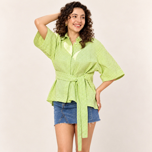 Camisa de manga corta a cuadros verdes para mujer, blusa informal holgada de verano con lazo y mangas anchas - Product Image 4