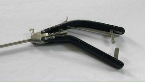 Laparoscopy Instruments Trocar Grasper Scissors Needle Holder Medical Surgical Instrument Set Manufacturer - Product Image 3