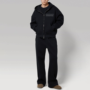 Conjunto de chándal informal de algodón 100% de alto gramaje (400+ GSM) para hombre, con sudadera con capucha gris con cremallera y pantalones holgados, estilo casual. - Product Image 3