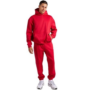 Streetwear unisexe de couleur rouge Ensemble de survêtement tendance à forte demande pour hommes et femmes Vente en gros de vêtements de sport décontractés - Product Image 2