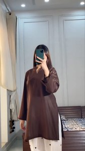 Collection Exclusive Prête-à-Porter Top-Plazzo Salwar Kameez Broderie Entièrement Cousue Coupe Classique Séchage Rapide Style Moderne Pour Fête - Product Image 5