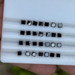 Diamants noirs naturels taille princesse calibrés, non traités, qualité excellente, provenance Afrique, pierres précieuses en vrac pour la joaillerie - Product Image 1
