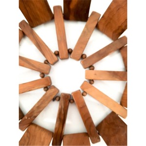 Corbeille à fruits pliable en bois artisanale, style vintage, avec perles, servant également de bol à pain, de plateau de rangement et de centre de table - Product Image 5