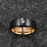 Bague en carbure de tungstène avec intérieur doré et pierre en zircone, alliance bicolore brossée de 8 mm pour homme, bijoux de luxe en gros