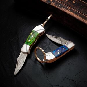 Mini couteau pliant Damas à manche en résine, porte-clés, exportateur en gros, OEM/ODM, direct usine B2B, couteau de chasse, vente chaude 2026 - Product Image 1