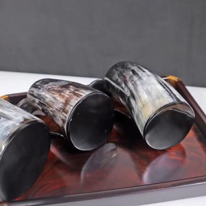Jarra de Cuerno Vikinga Hecha a Mano, Estilo Rústico, Cuerno Natural de Búfalo, Utensilios de Bar Medievales - Product Image 1