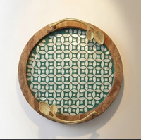 Plateaux décoratifs ronds de haute qualité, fortement recommandés, avec incrustations florales en nacre et poignées en laiton, pour Diwali, design contemporain