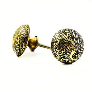 Poignée de quincaillerie en laiton de haute qualité boutons de conception personnalisée faits à la main pour poignée de boutons de tiroir et de placard - Product Image 1