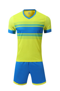 Uniforme de Fútbol Personalizado Unisex, Camiseta con Cuello en V y Rayas, 100% Poliéster, Transpirable, Absorbe la Humedad, para Todas las Temporadas - Product Image 6