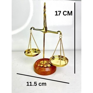 Balance de pesée vintage traditionnelle de style orfèvre, pièce maîtresse Tarazu, de style antique, avec plateaux suspendus, décorative - Product Image 2