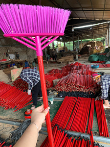GMEX JSC. Manche de balai et pelle à poussière classiques de 120 cm en bois rouge 100 % naturel, écologiques et durables, personnalisables, multi-usages pour la maison - Product Image 6