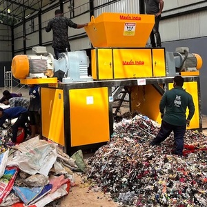 Broyeur de plastique élégant MSW à double arbre semi-automatique, capacité 5000 kg/h, machines de broyage de plastique - Product Image 1