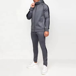Chándal de hombre con logotipo personalizado OEM, ropa deportiva activa para correr, chándal en blanco a rayas laterales con cremallera para hombre y mujer - Product Image 1