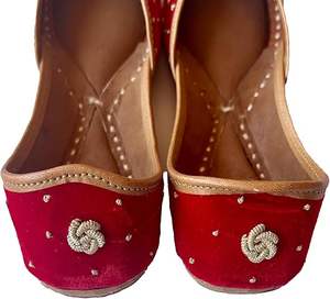 Dernières créations de chaussures ethniques Khussa pour filles, fabriquées à la main, semelle en cuir, design personnalisé, chaussures Khussa, Jutti pour mariage indien - Product Image 2
