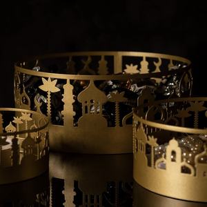 Decoraciones de Mesa para Ramadán 2026, Bandejas de Metal Doradas con Diseño Islámico Personalizado para Dátiles y Velas de Té - Product Image 6