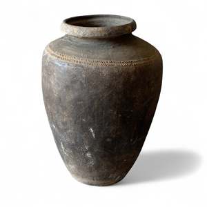 Grand pot à fleurs vintage indien en terre cuite fait main, jardinière rustique antique en argile, assortiment de 1 pièce pour la décoration de jardin et d'hôtel - Product Image 2