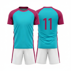Servicio profesional que garantiza que estos conjuntos de uniformes de fútbol personalizados de un exportador mayorista cumplan con las normas globales de suministro B2B de élite. - Product Image 2