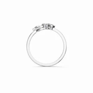 Bague élégante en diamant, design rond et en forme de poire, avec 4 pierres, pour femmes, provenant d'un fournisseur indien. - Product Image 4
