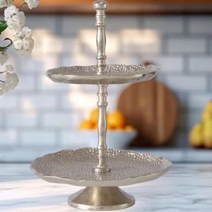Support à gâteau à deux niveaux avec bord festonné, base en acier inoxydable, design rond, lavage à la main uniquement - Product Image 2