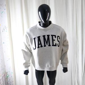 เสื้อสเวตเชิ้ตทรงบ็อกซี่ แบรนด์ JAMES รุ่น Mock Neck 450 GSM ปักชื่อแบบ Applique ผ้าฝ้ายฟลีซเฟรนช์เทอร์รี่ 100% - Product Image 3